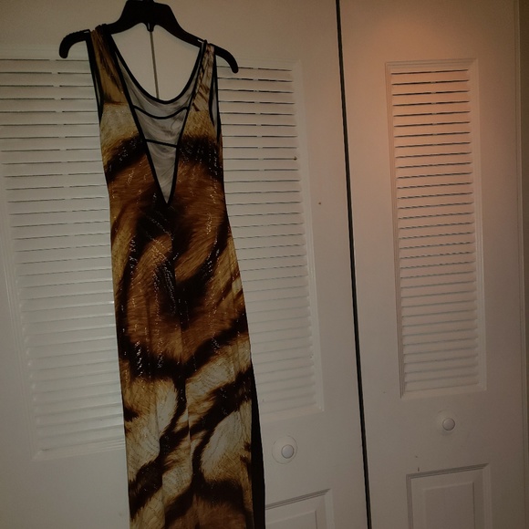 Dress - Picture 2 of 2